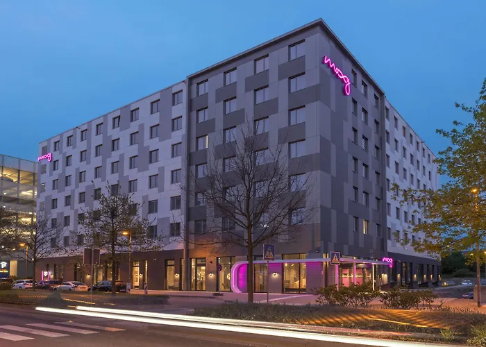 Moxy Frankfurt Airport Hotel